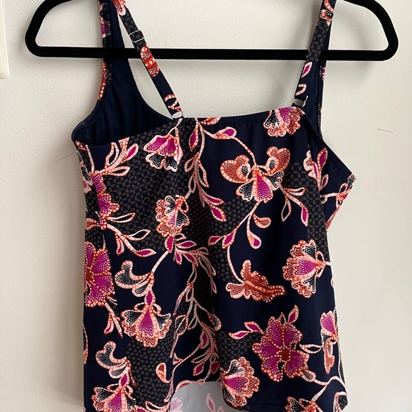 Lands End Tankini Swimsuit Top Size 12 Swim Tank Underwire Bra Umbrella Print - Picture 5 of 5